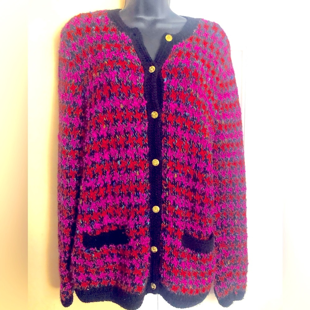 PRICE DROP Vintage South Wool 100% Pure New Wool Knitted sweater gold buttons